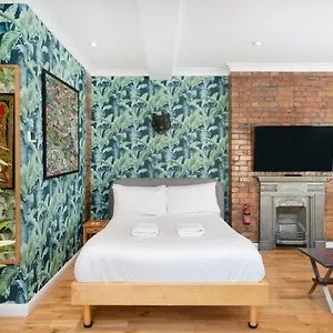 https://crashpads-shoreditch-mini-lofts.brighton-hotels-england.com